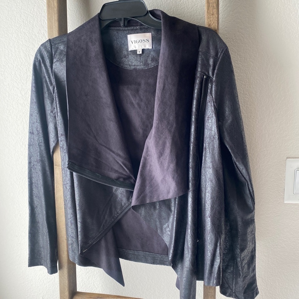 NWOT - Vigoss size small jacket black
